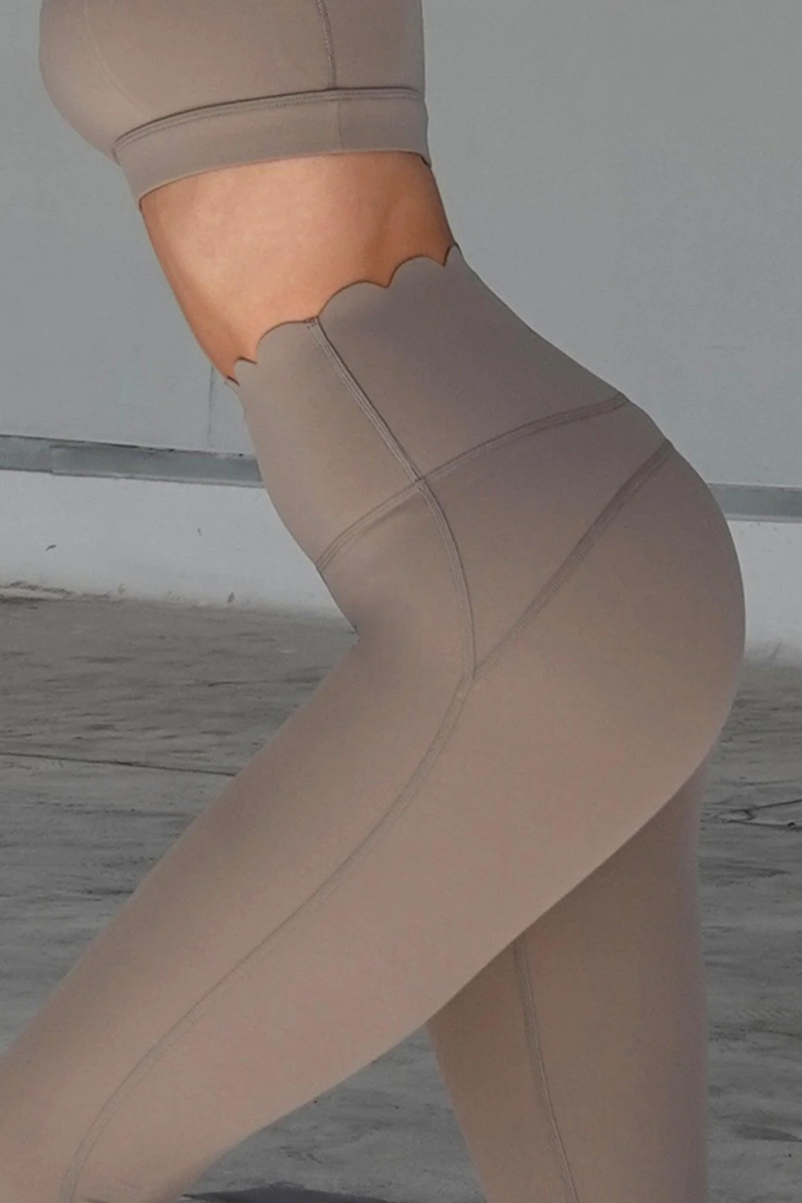 7/8 High-Waist Energy Legging - Image 3