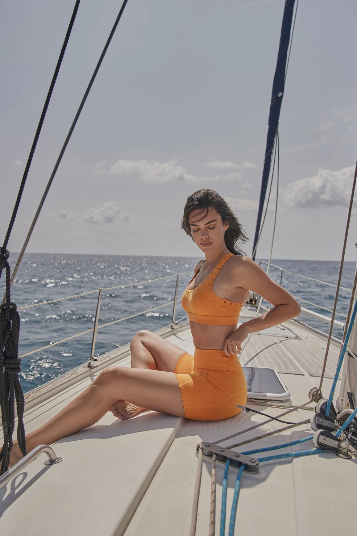 V-Waist Vigorous Short - Image 3