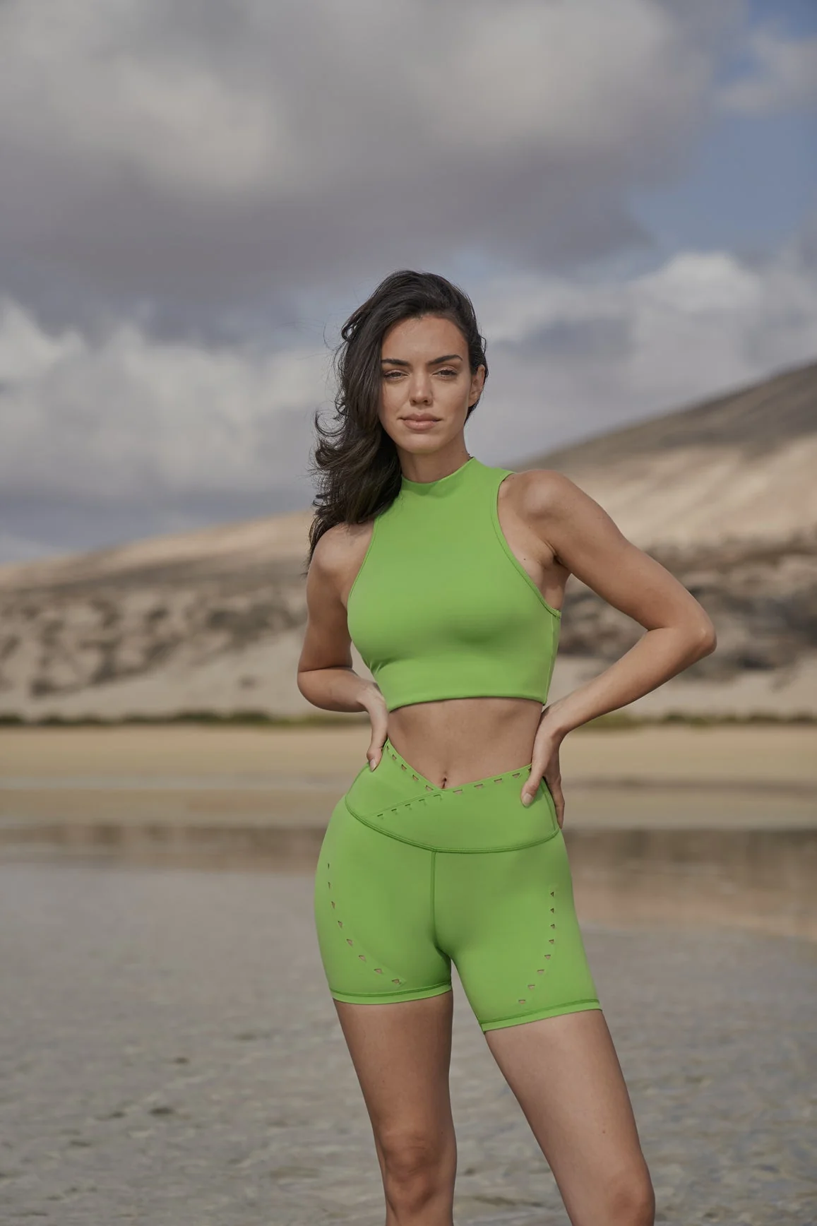 Diamond Cutout Mock Neck Bra & V-waist Laser Cut Sports Short - Image 7