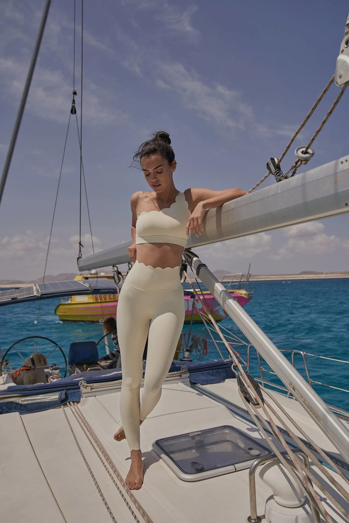 Dynamic One Shoulder Sports Bra & 7/8 High-Waist Energy Legging - Image 14