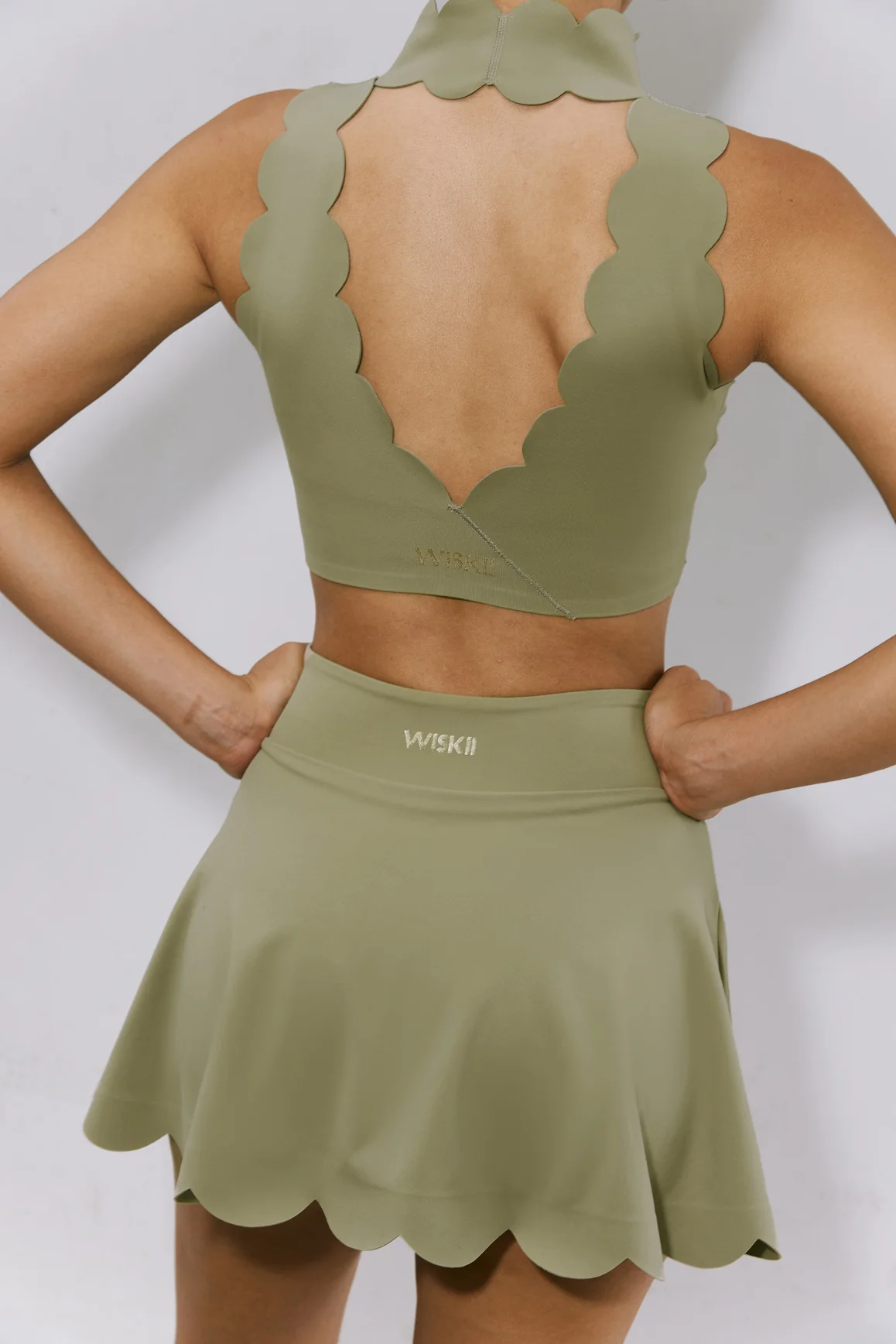 High Neck Scallop V-Back Bra - Image 36