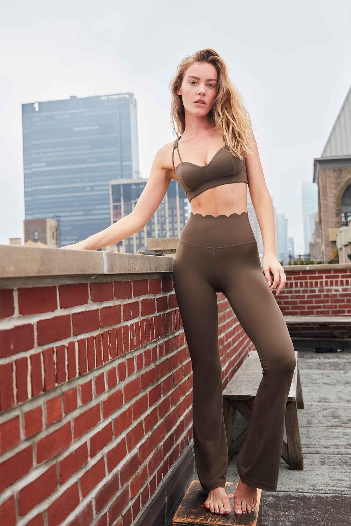 High-Waist Flare Legging - Image 20