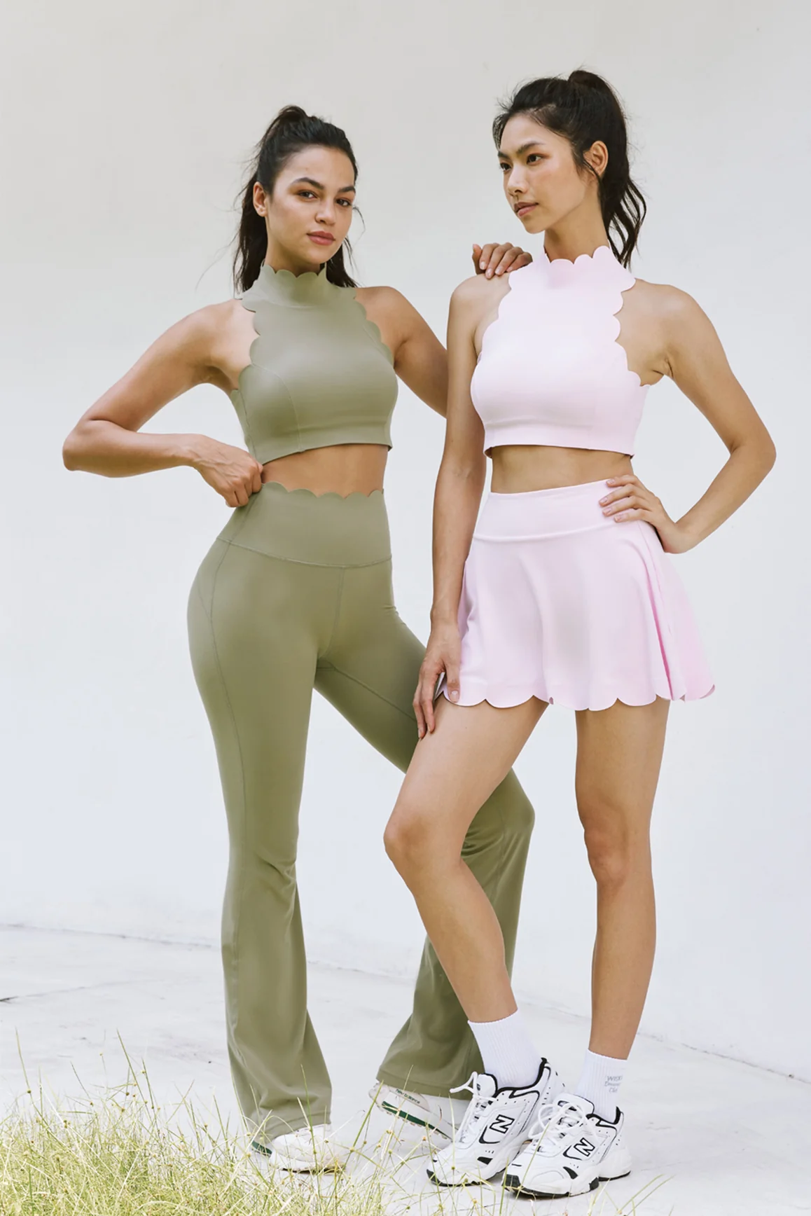 High-Waist Flare Legging - Image 37
