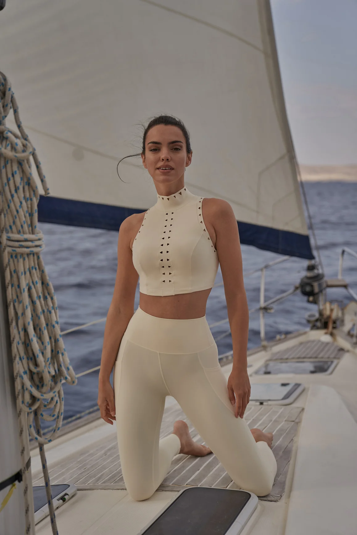 High-Waist Invigorate Legging - Image 4