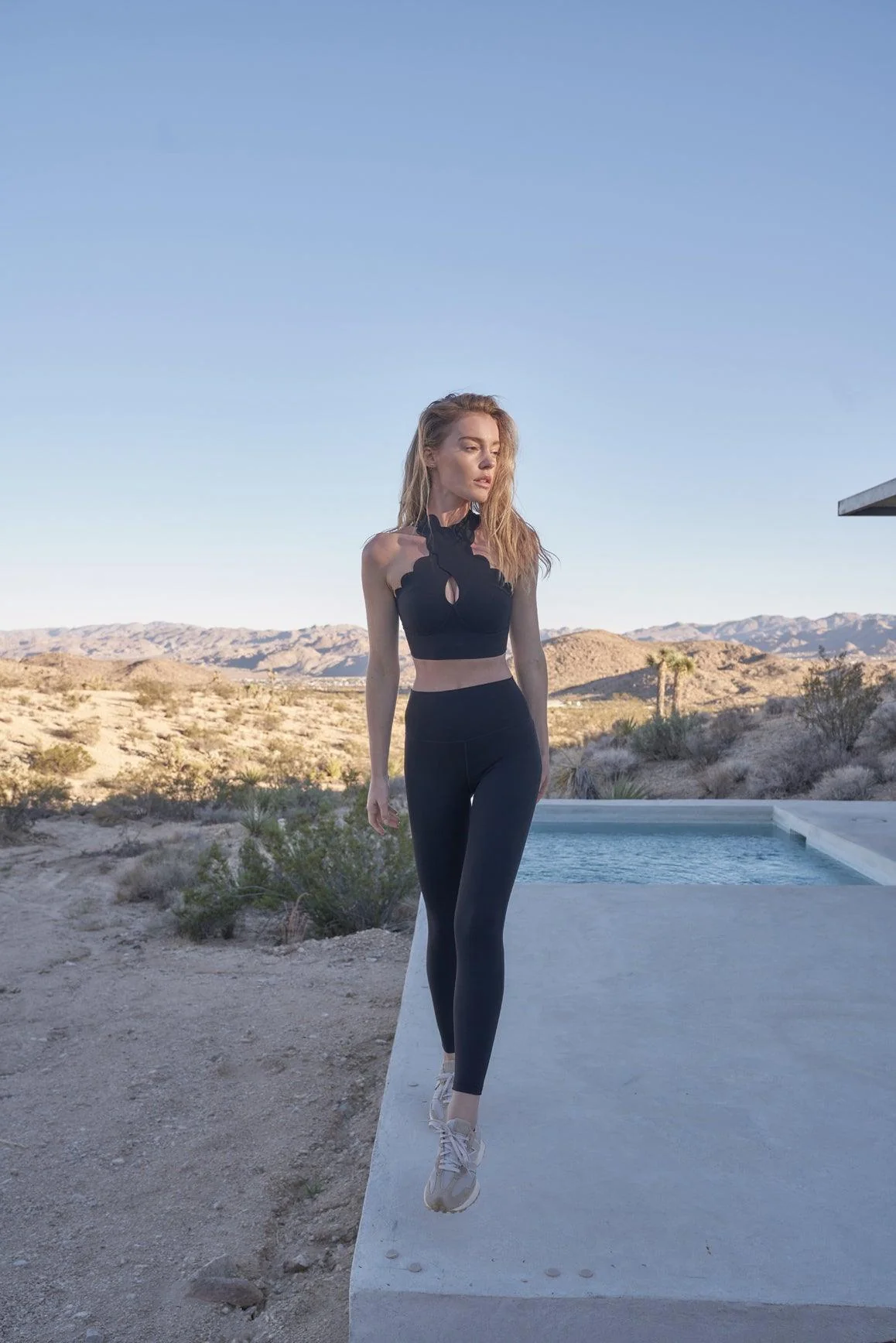 High-waist Training Legging - Image 35