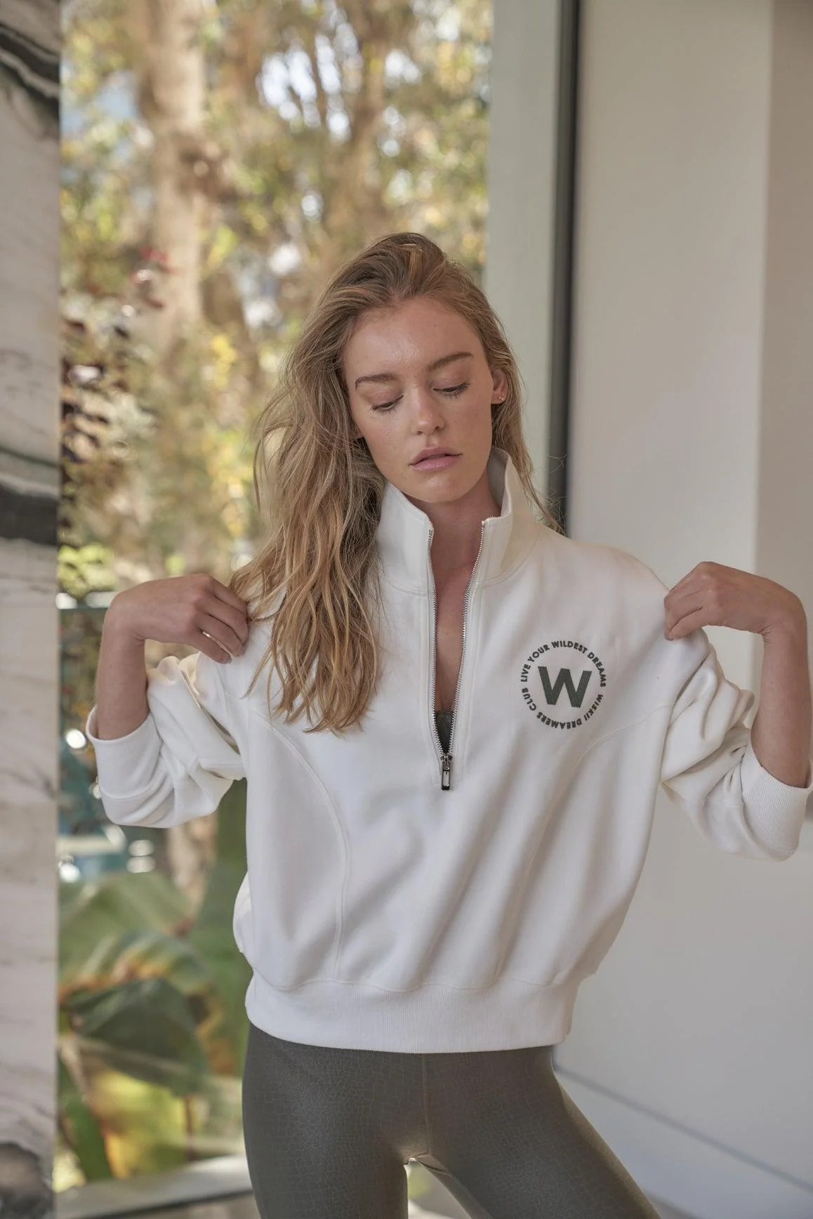 Leisure Half-zip Sweatshirt - Image 6
