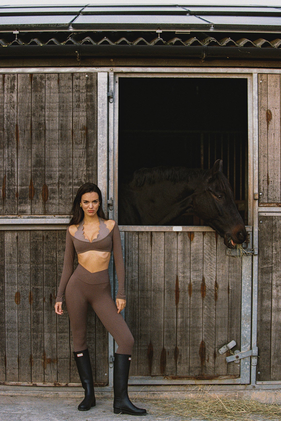 Long Sleeve Scallop Colorblock Crop Top - Image 11