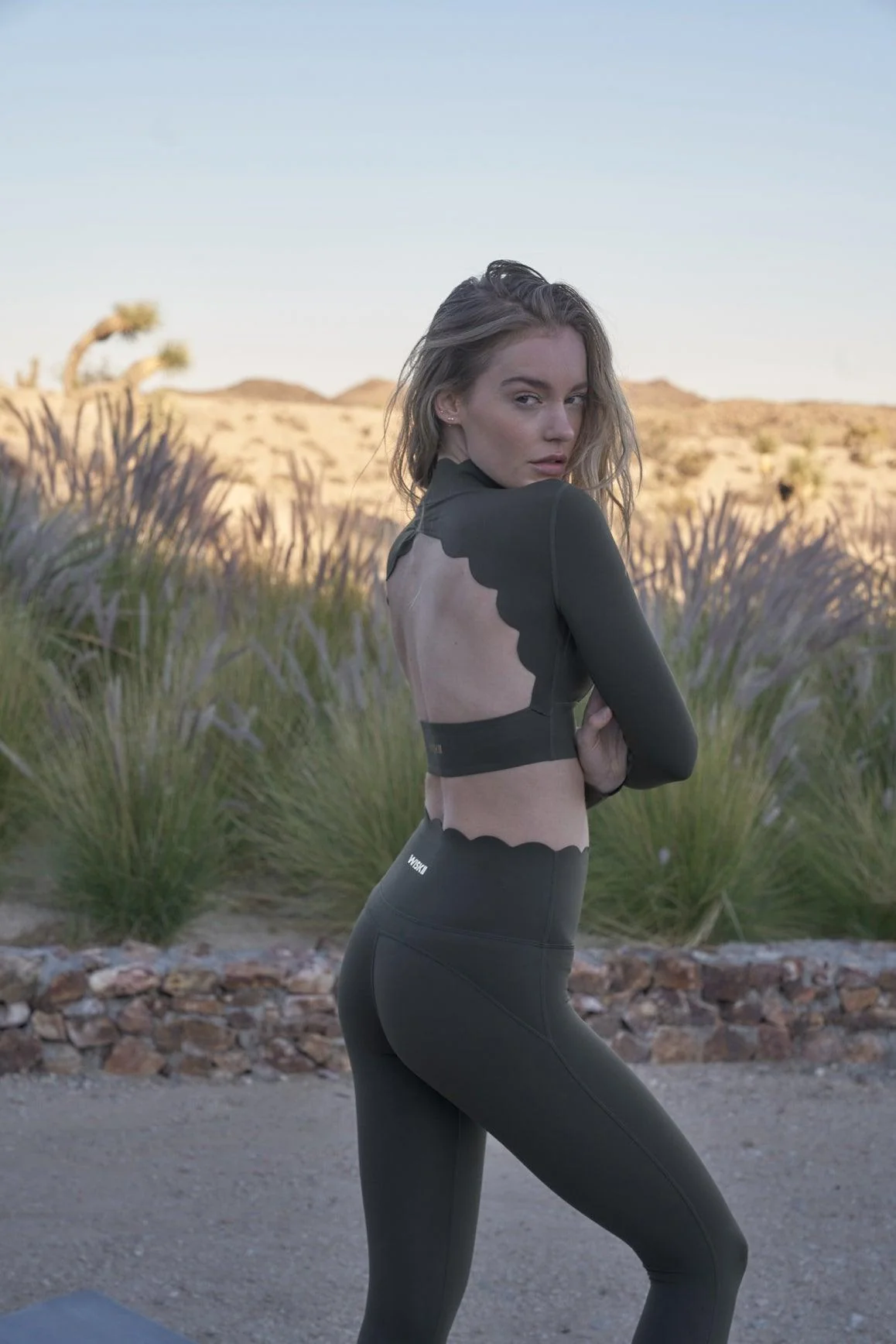 Open Back Long Sleeve Crop Top - Image 21