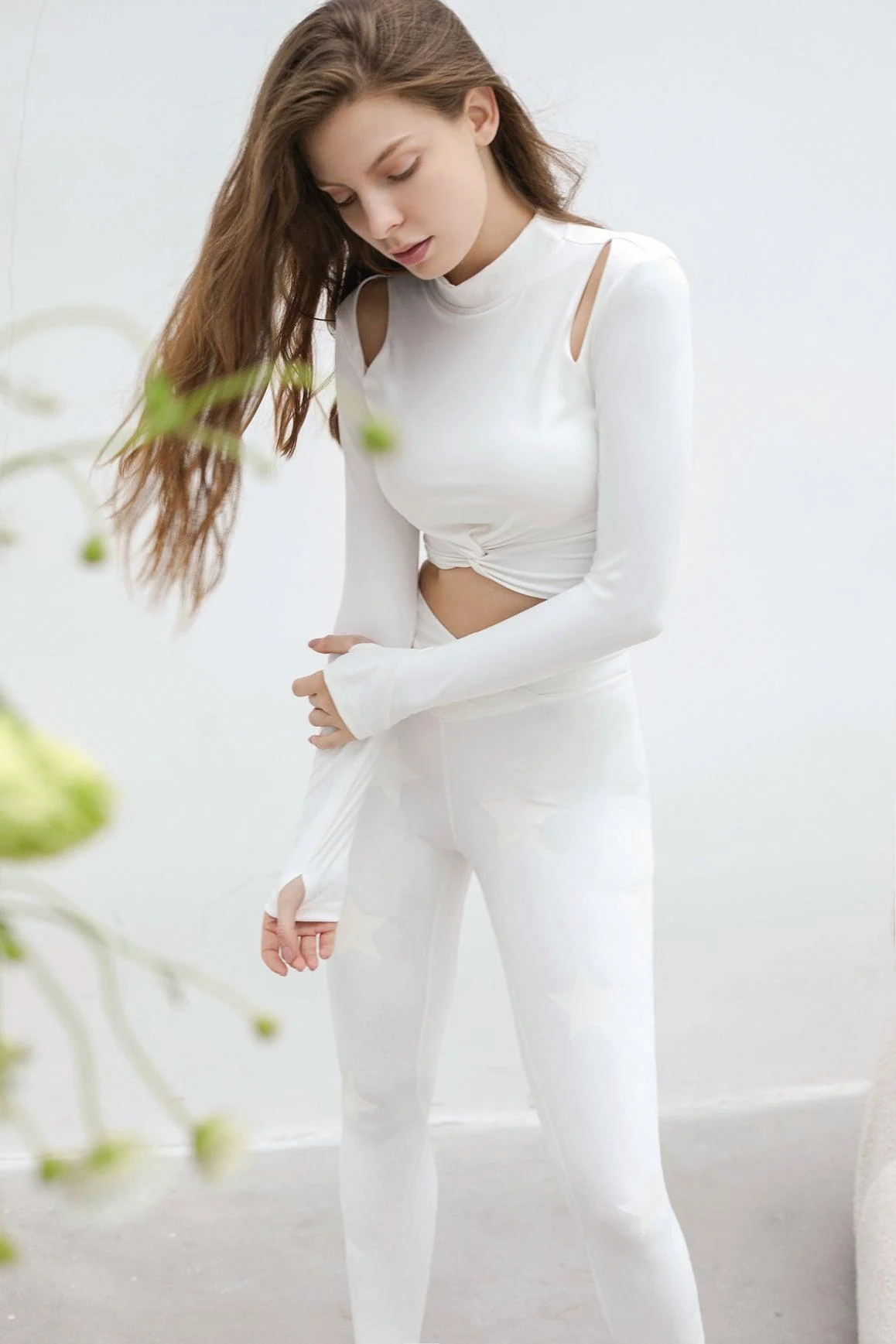 React Long Sleeve Crop Top - Image 3