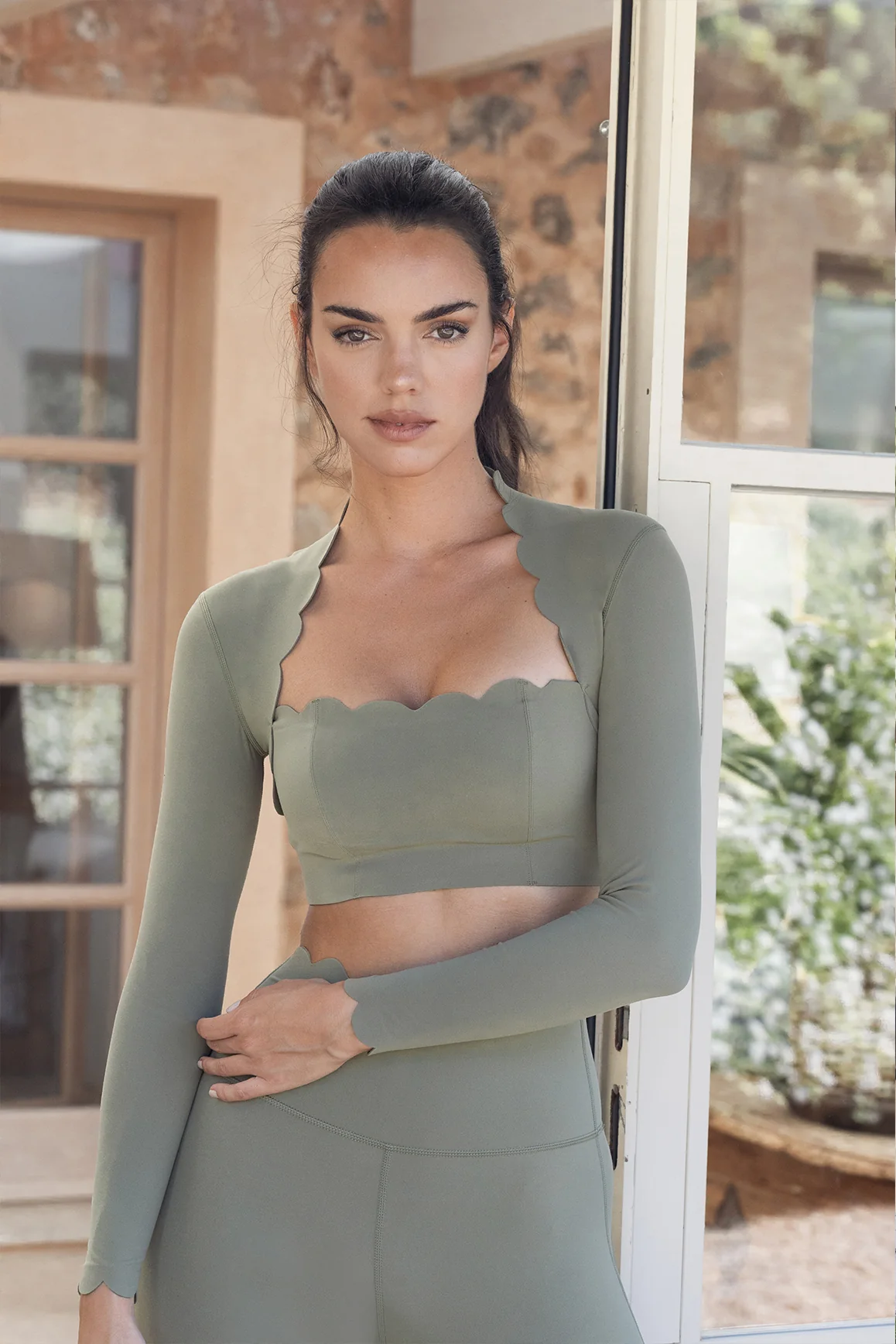 Scallop Cropped Long Sleeve Top - Image 20
