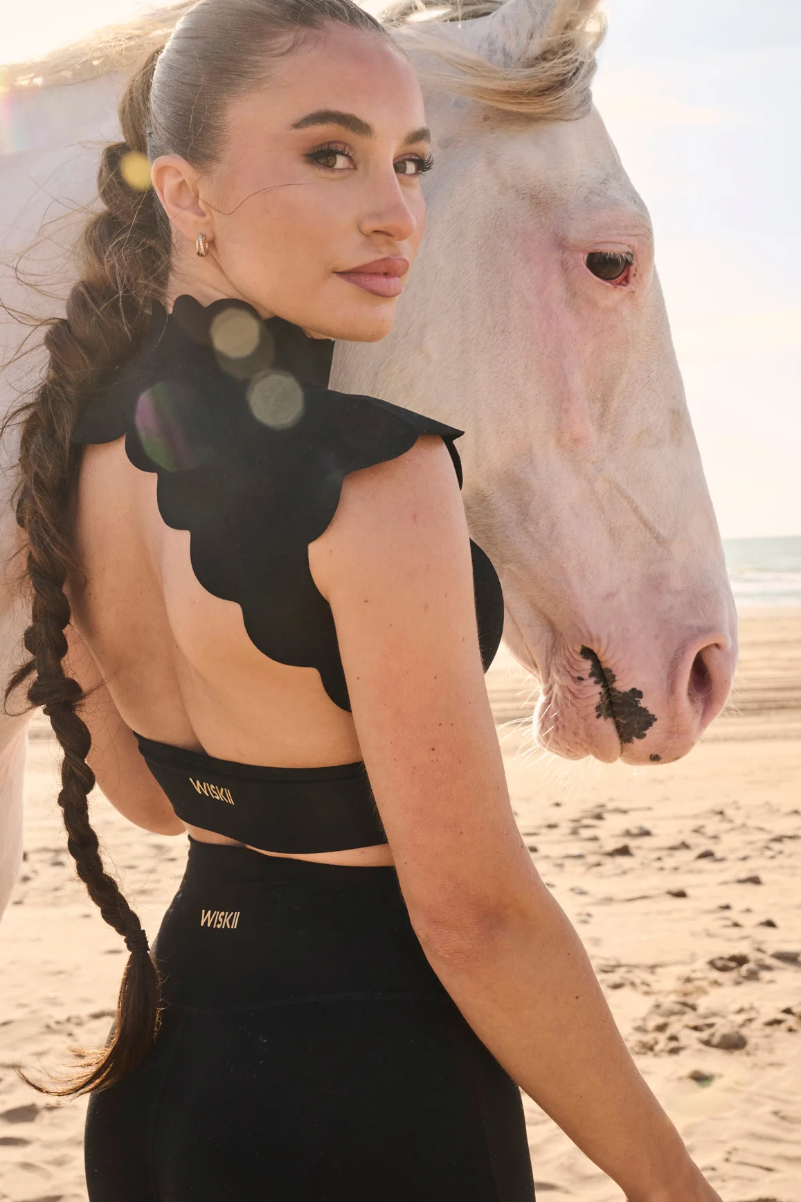 Scallop Cutout Mock Neck Bra - Image 4