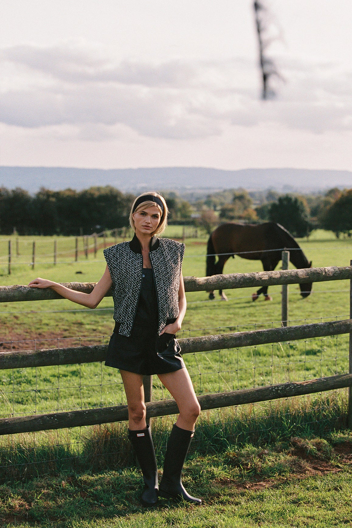 The Prestige Tweed Vest - Image 17