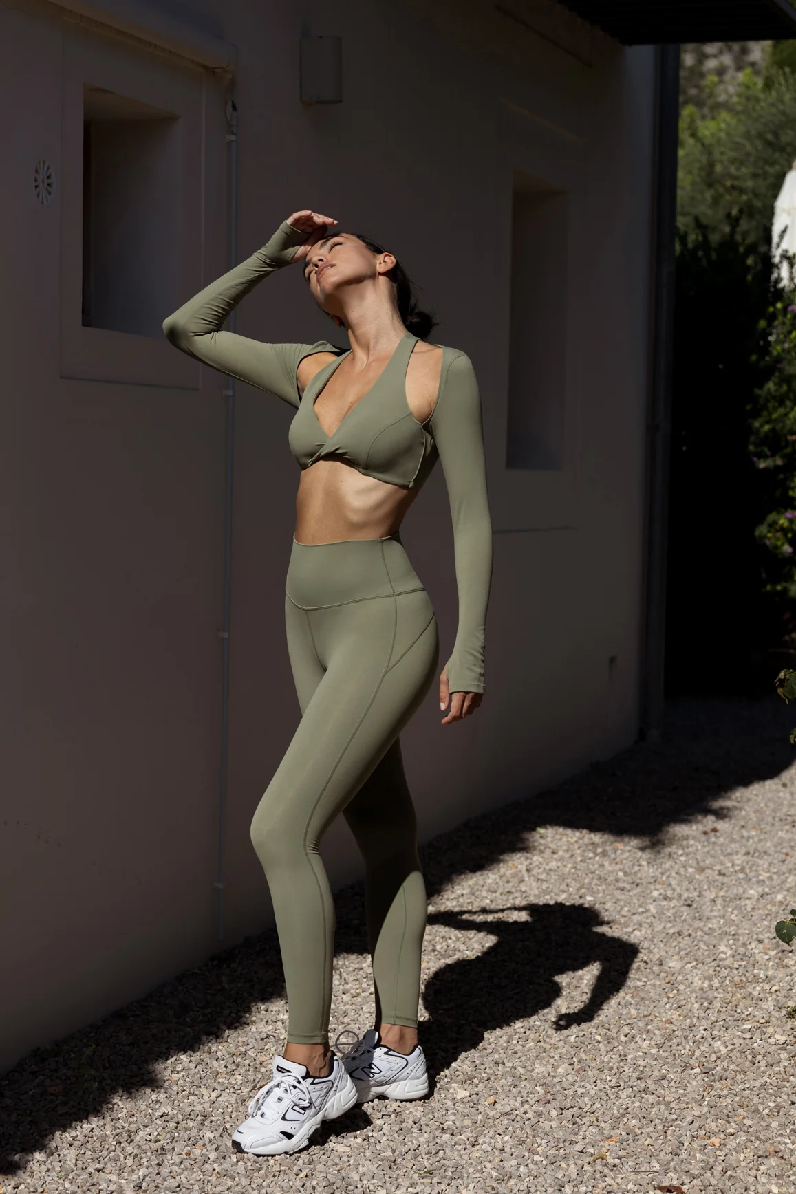 Twist-Front Shoulder Cut Crop Top - Image 22