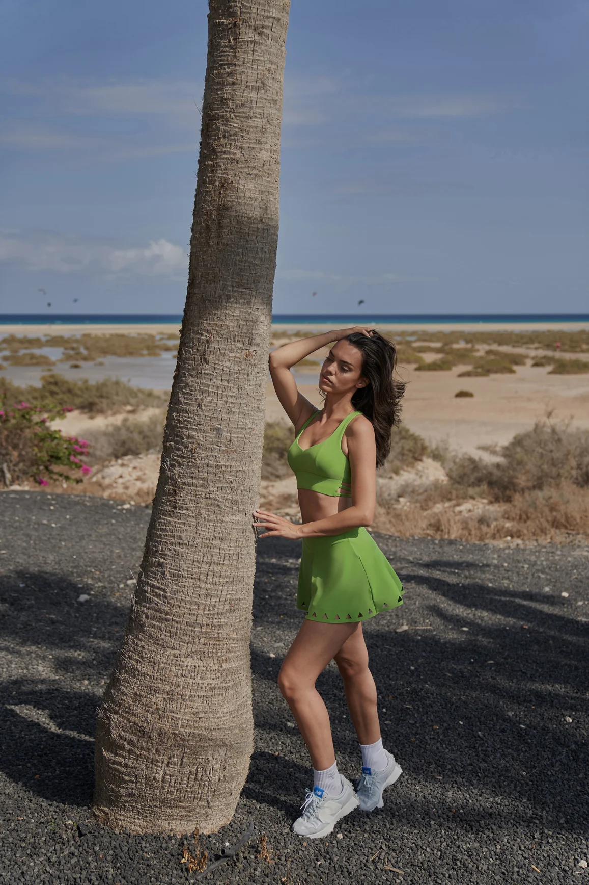 V-waist Laser Cut Tennis Skirt - Image 19