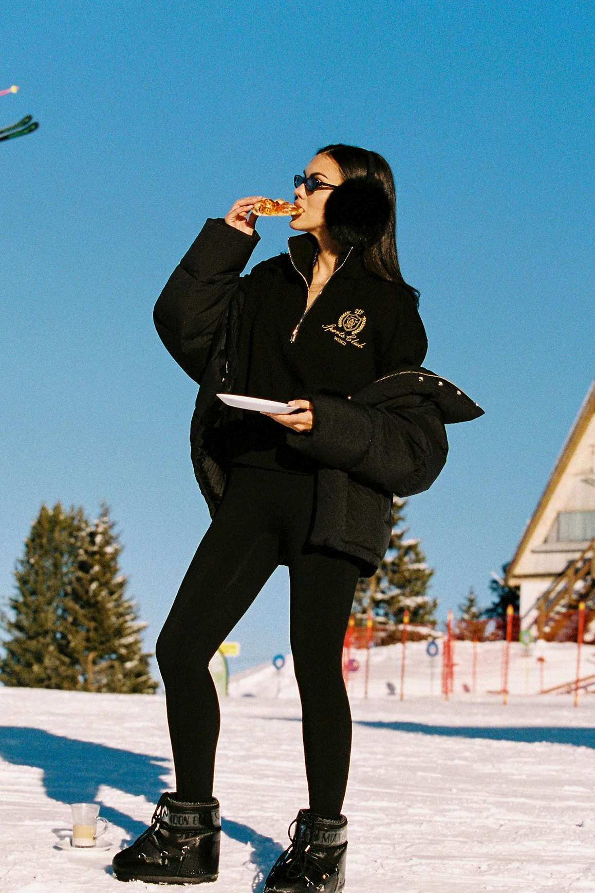 V-Waist Scrunch Legging - Image 25