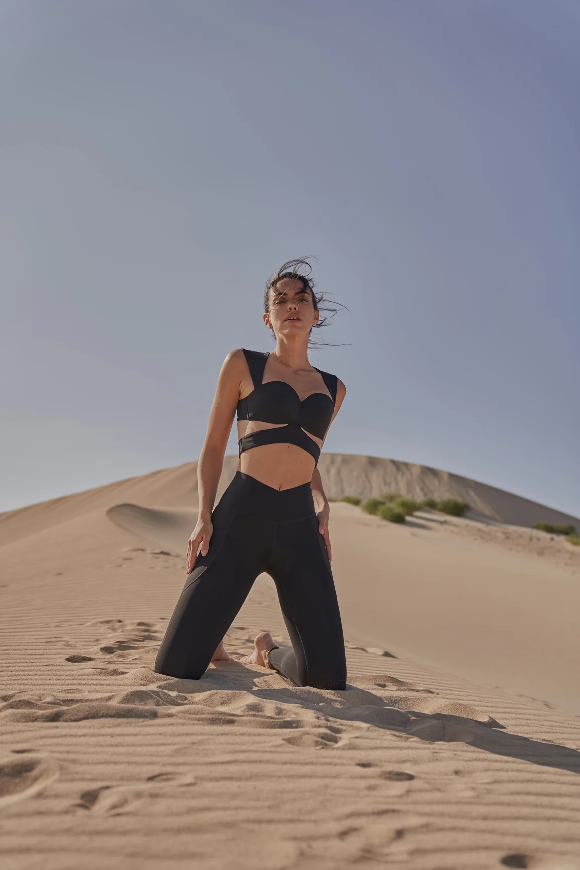 V-Waist Utility Legging - Image 38