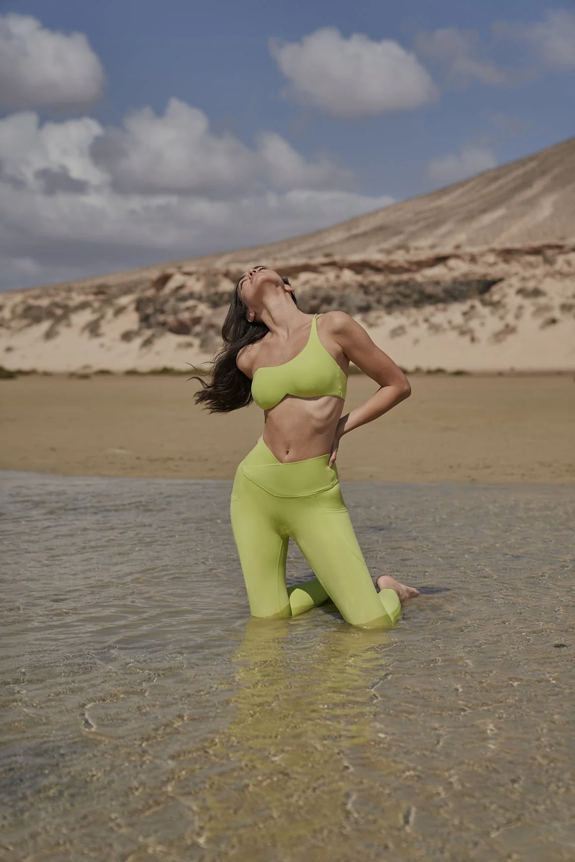 V-Waist Utility Legging - Image 4