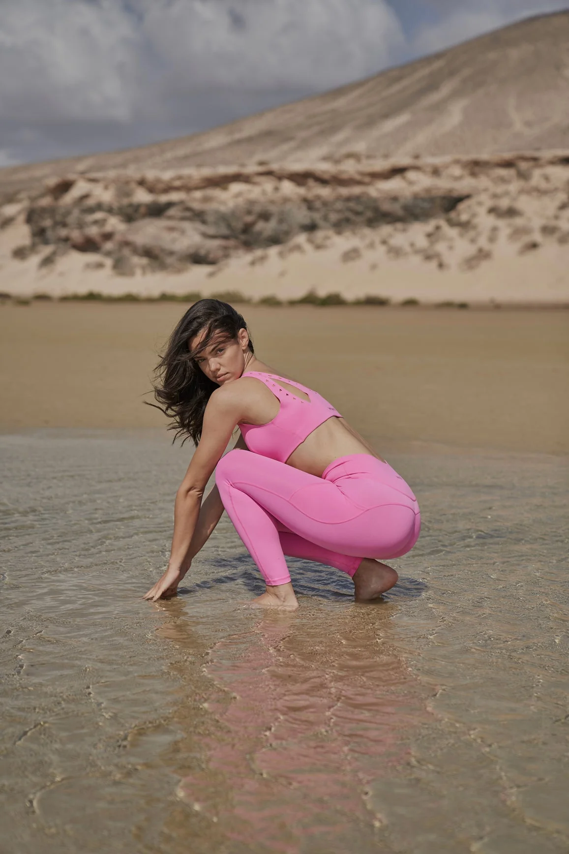 V-Waist Utility Legging - Image 3