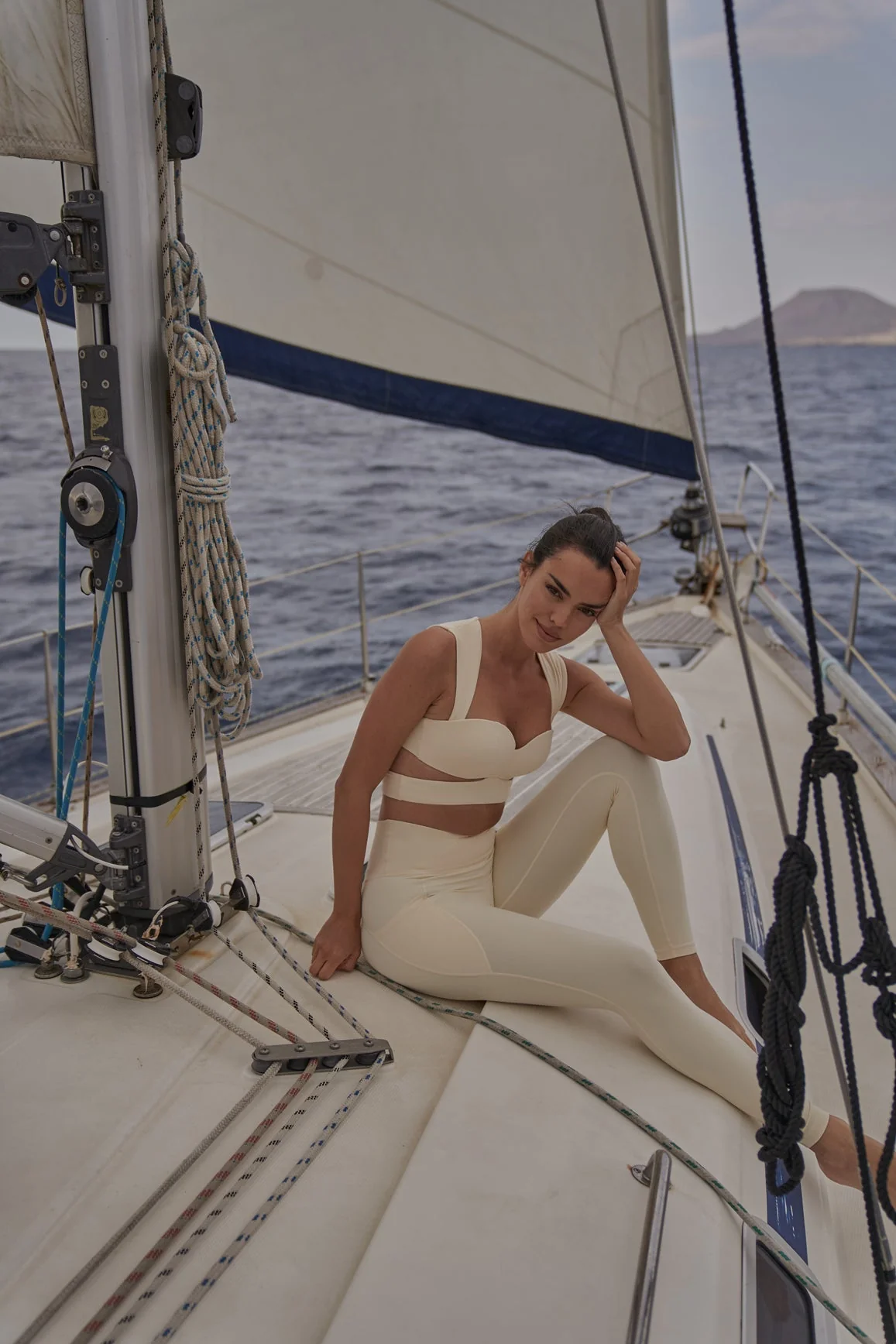 V-Waist Utility Legging - Image 3