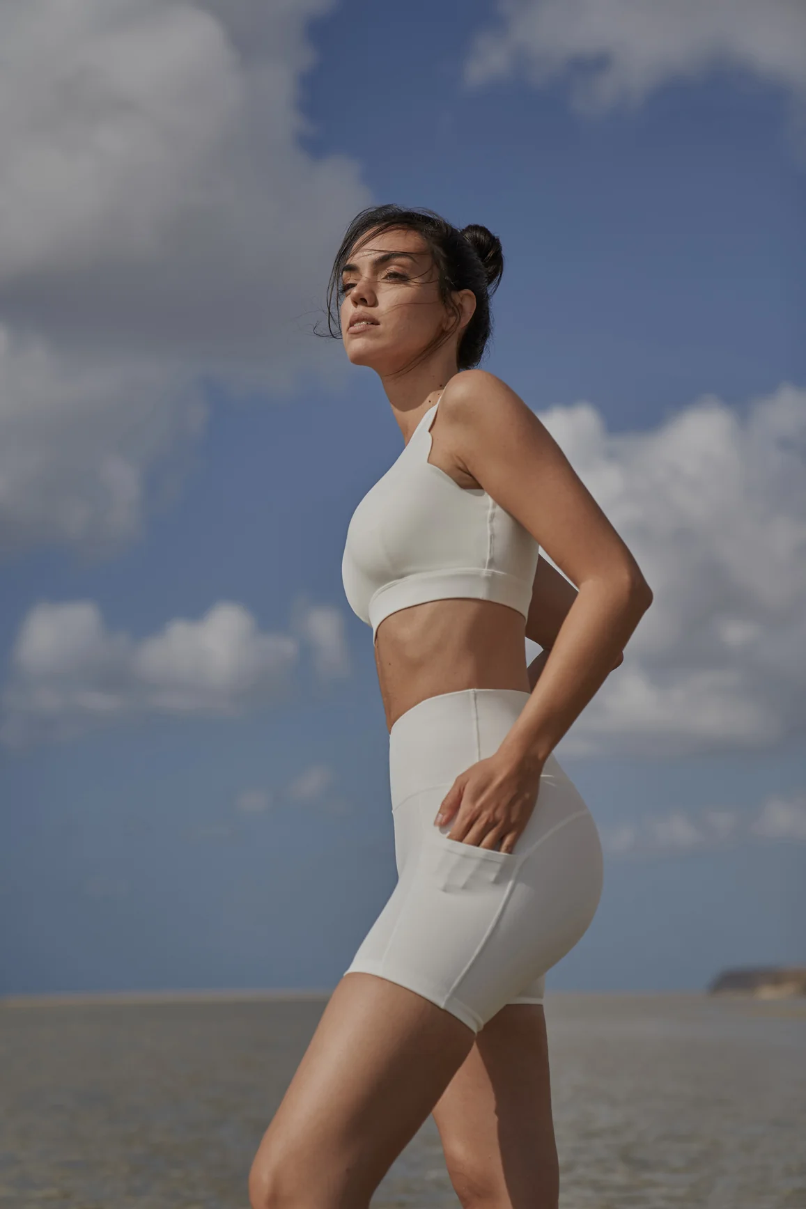 V-Waist Vigorous Short - Image 22