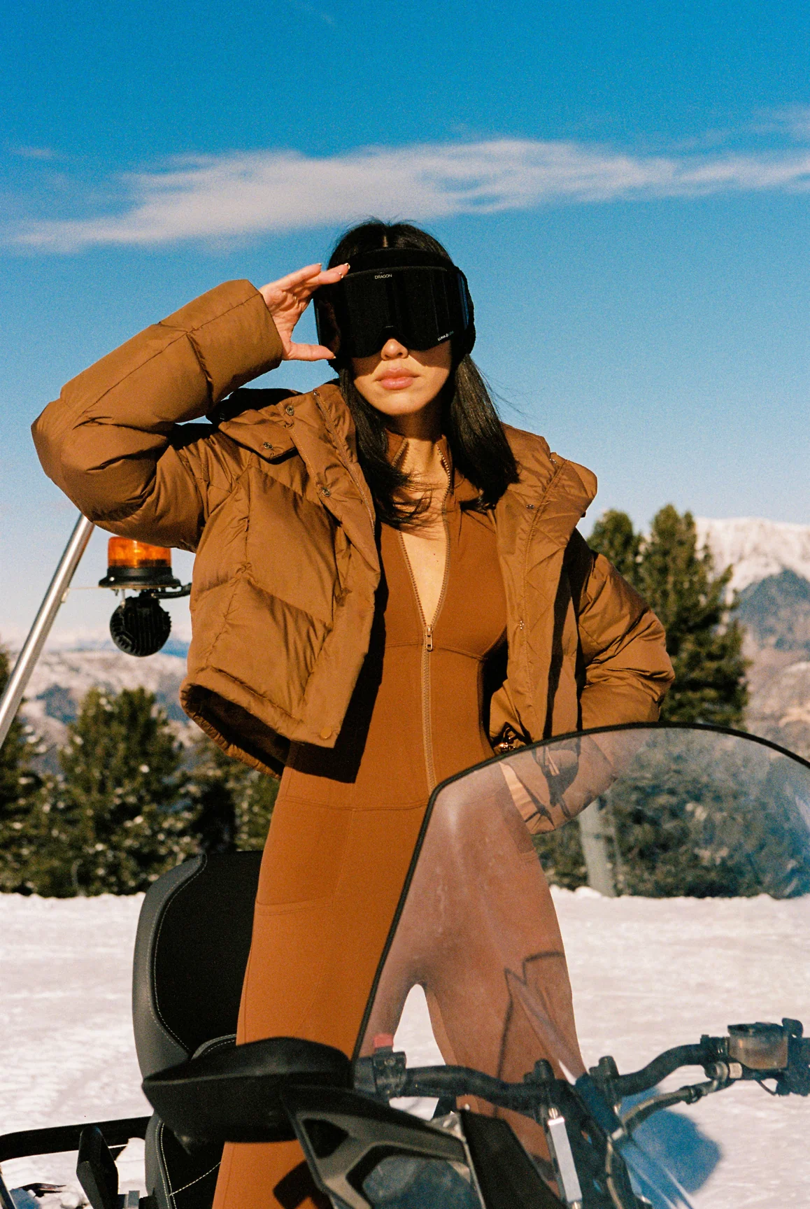 WISKII Cropped Convert Down Jacket - Image 26